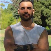 Apasionado, constante, empático; enfocado en principiantes y salud